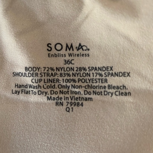 Soma ENBLISS Wireless Bra
STYLE: 570222679 this listing is for all 5 bras - Picture 3 of 6